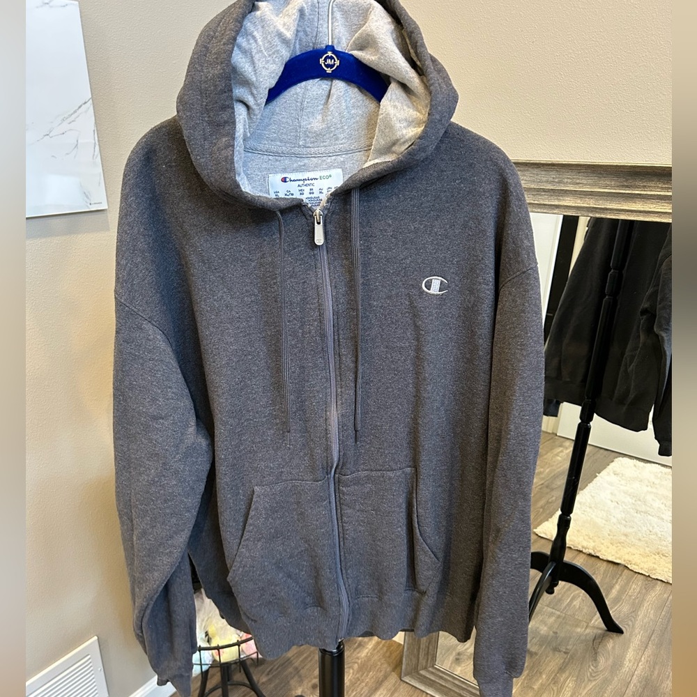 Men’s zip up sweatshirt